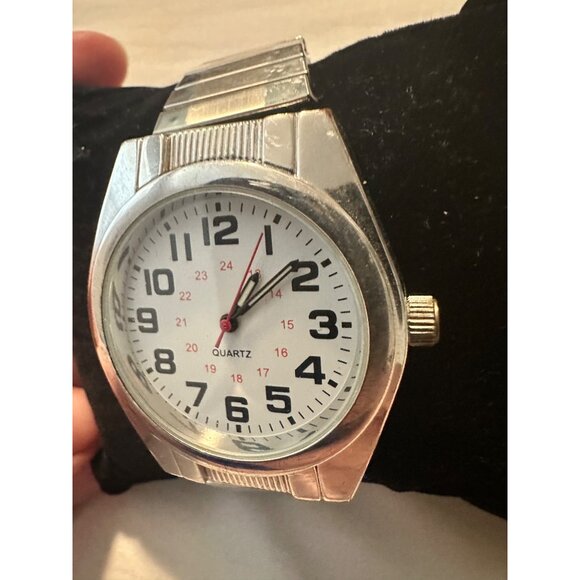 Quartz Silver-Tone‎ Mens Watch With Black Numerals On White Dial FMD J0119 IF281 - Picture 5 of 7